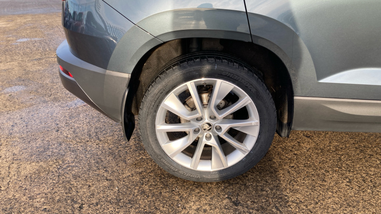 Skoda Karoq 1.5 TSI SE L 5dr DSG Petrol Estate